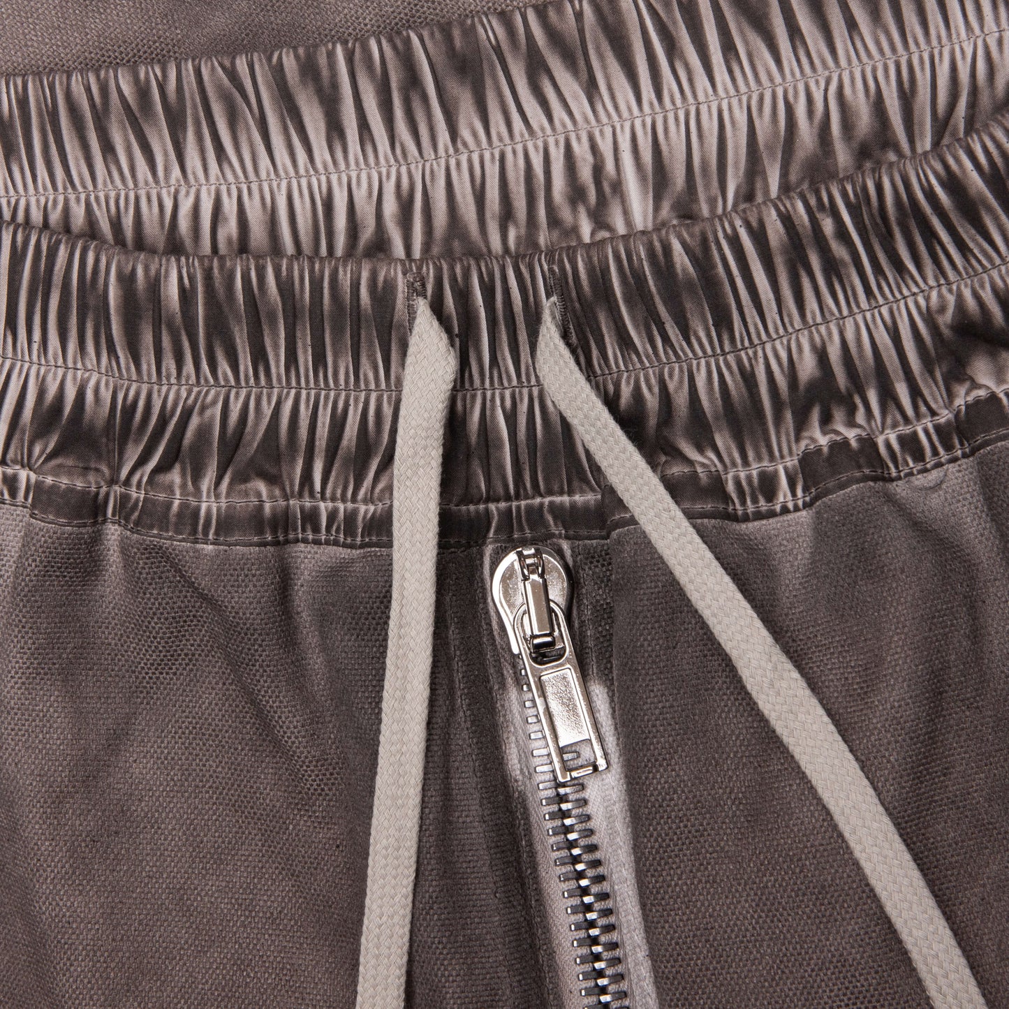 Bauhaus Shorts - Dust