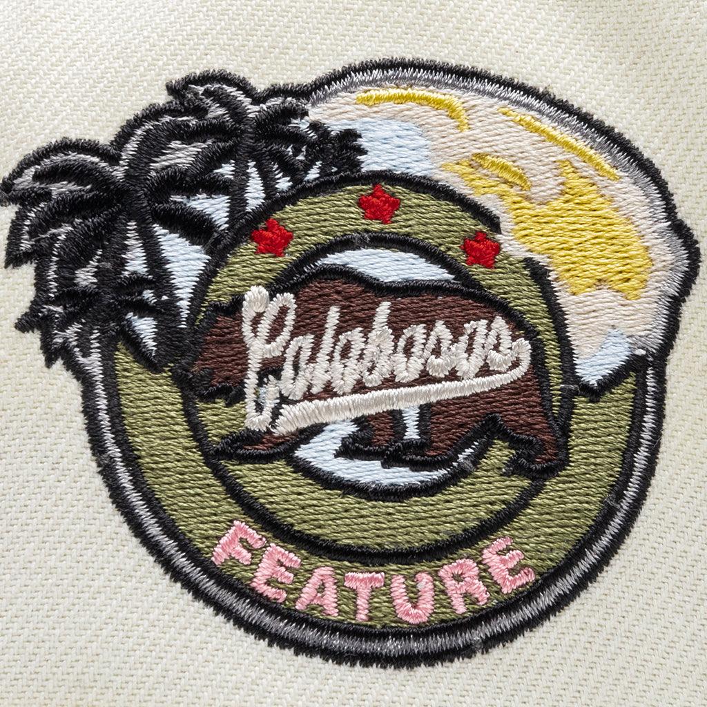 Feature x New Era 9FIFTY A-Frame Old English F Calabasas - Ivory/Walnut