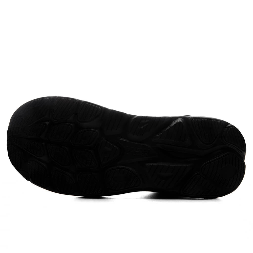 Clifton 10 - Black/Black