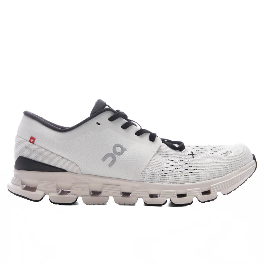 Cloud X 4 - Ivory/Black