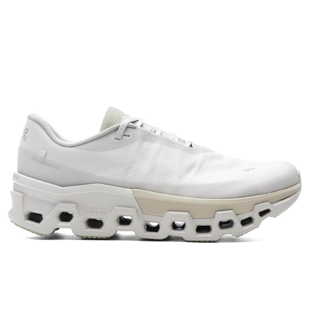 On x Post Archive Faction Women's Cloudmonster 2 - Moondust/Chalk 5