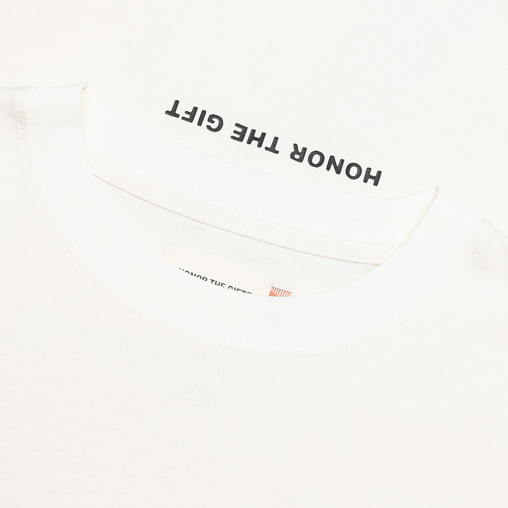 Community S/S Tee - White