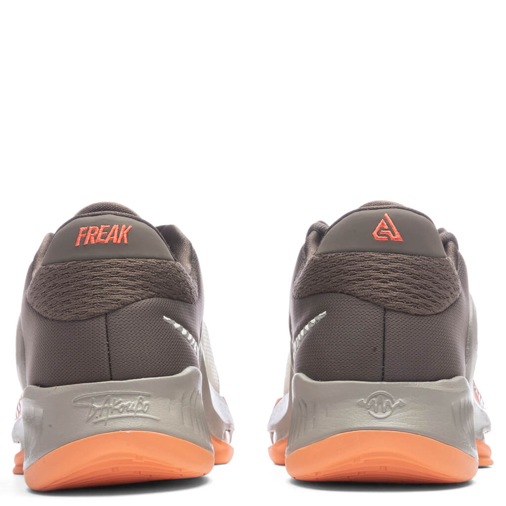 Zoom Freak 4 - Ironstone/Orange Trance/Sail