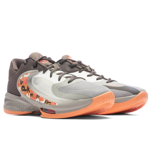 Zoom Freak 4 - Ironstone/Orange Trance/Sail