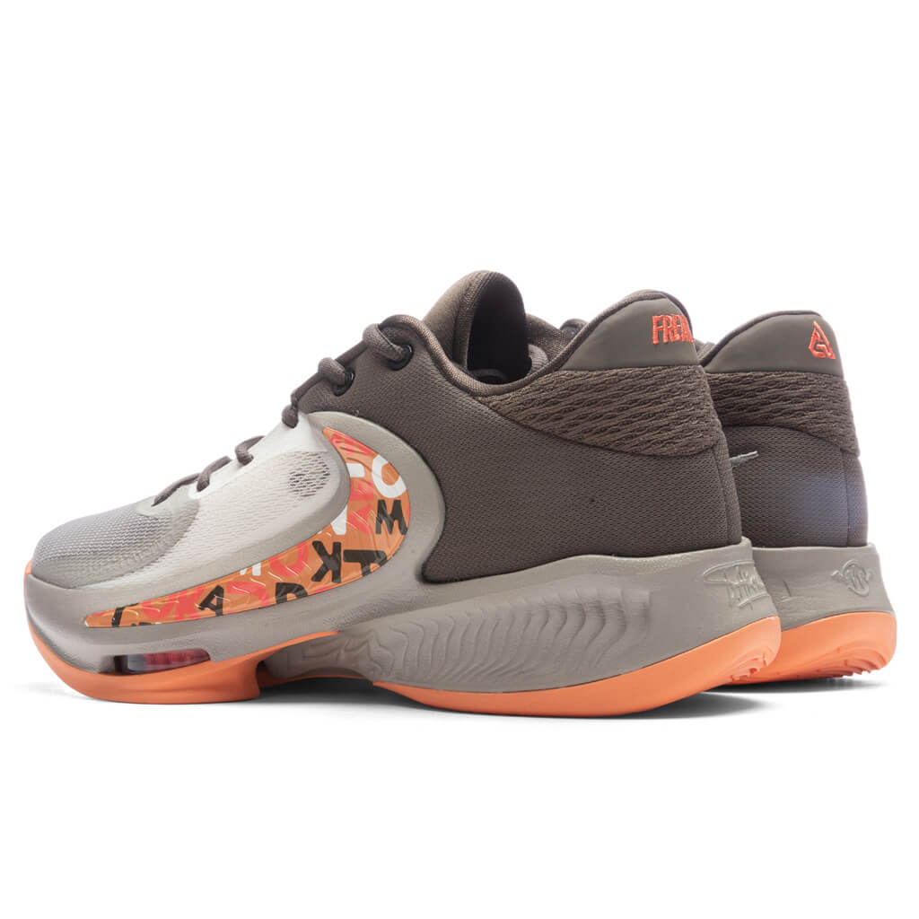 Zoom Freak 4 - Ironstone/Orange Trance/Sail