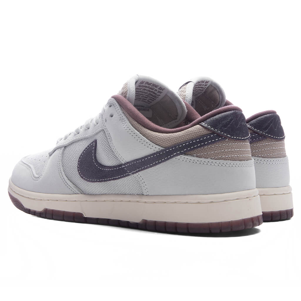 Dunk Low Retro SE - Off White/Dark Raisin/Spruce Aura