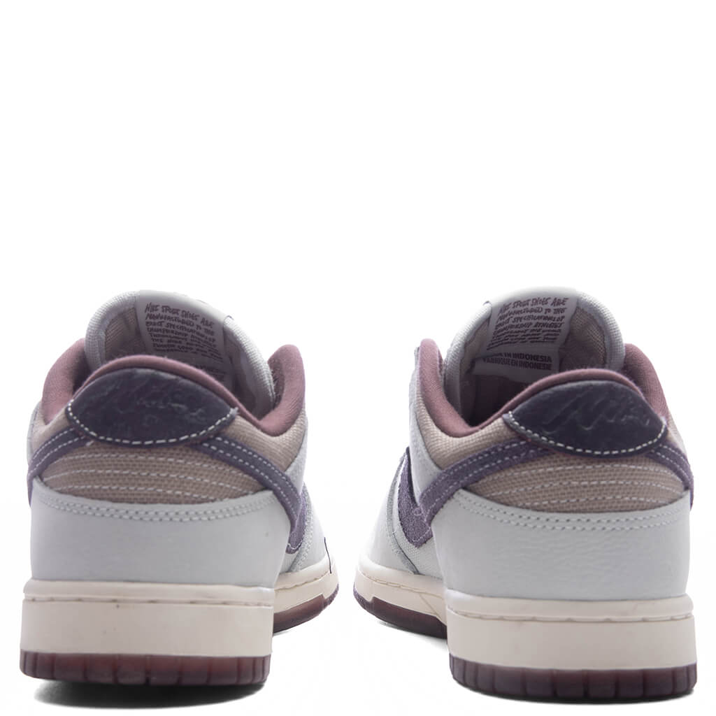 Dunk Low Retro SE - Off White/Dark Raisin/Spruce Aura