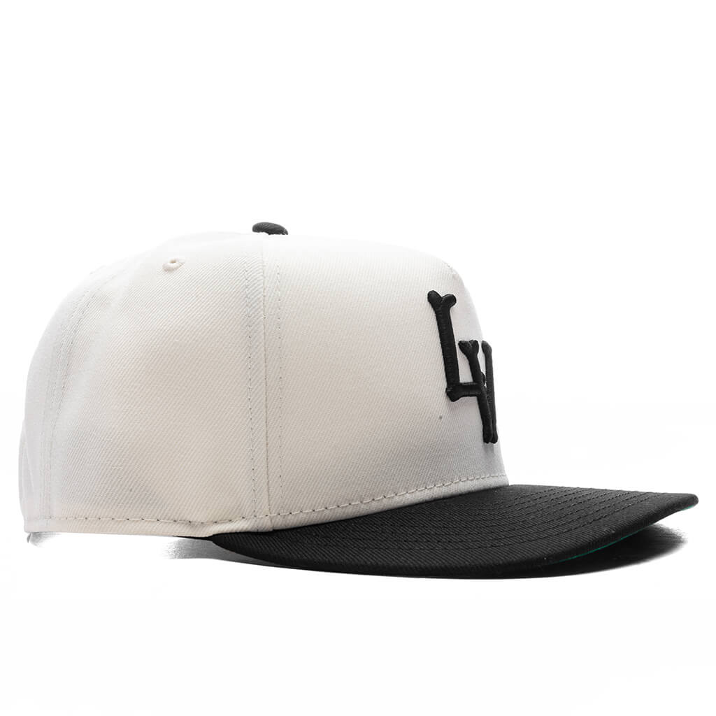 Feature x New Era 9FIFTY A-Frame Snapback Curve 'LV' Bones - Chrome/Black