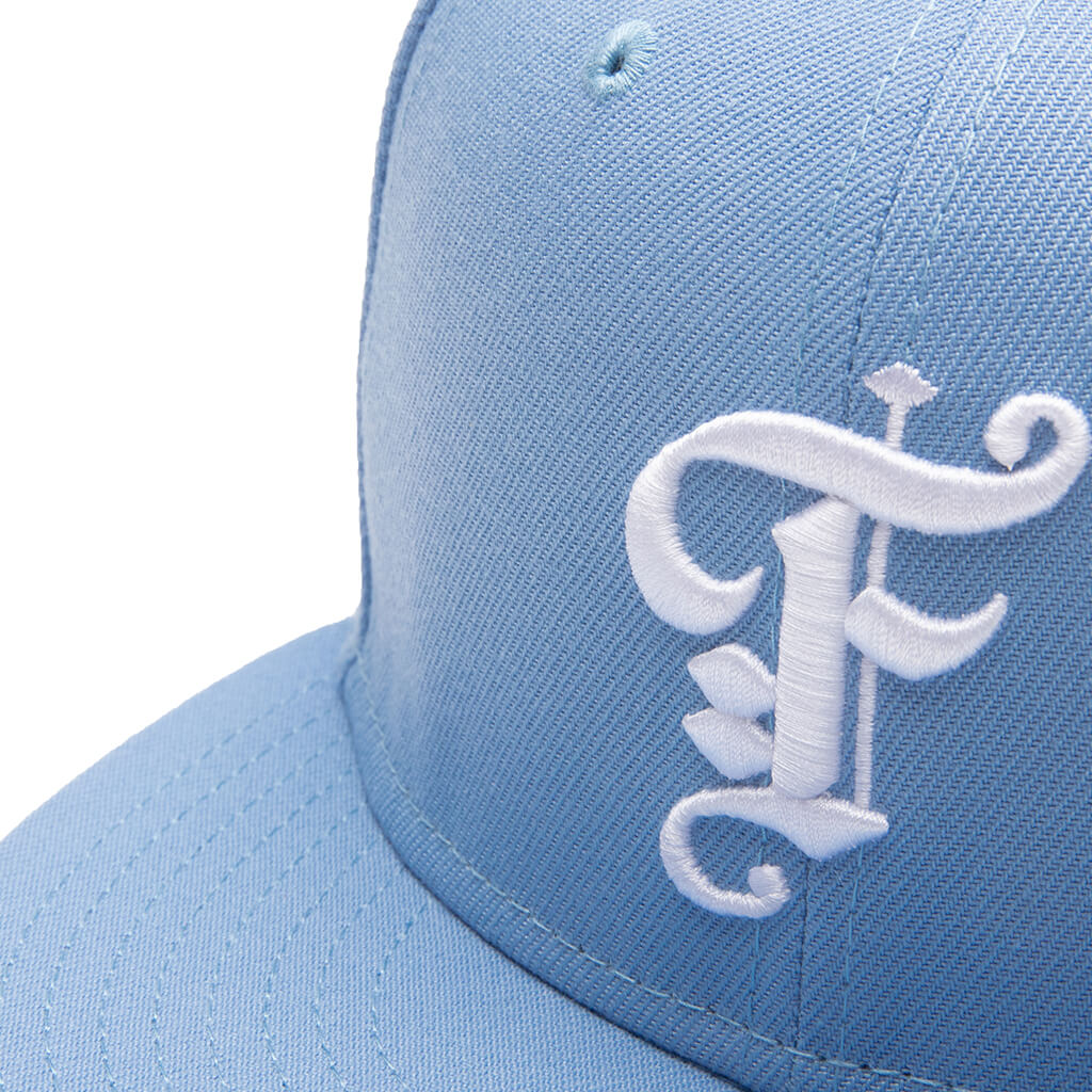 Feature x New Era OE Fitted Cap - Cardinal Blue