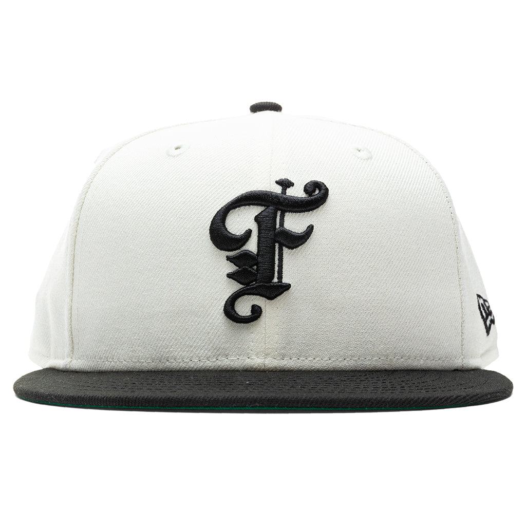 Feature x New Era OE Fitted Cap - Off-White/Black