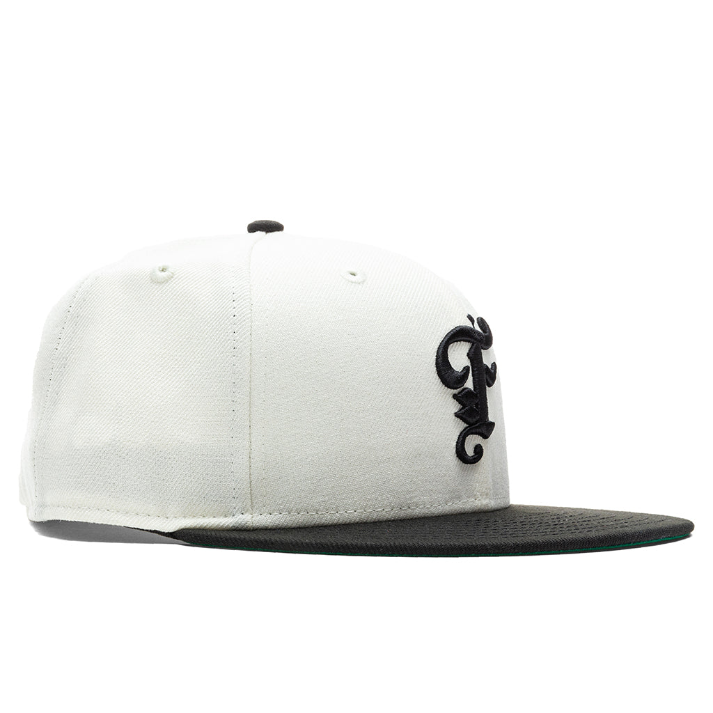 Feature x New Era OE Fitted Cap - Off-White/Black