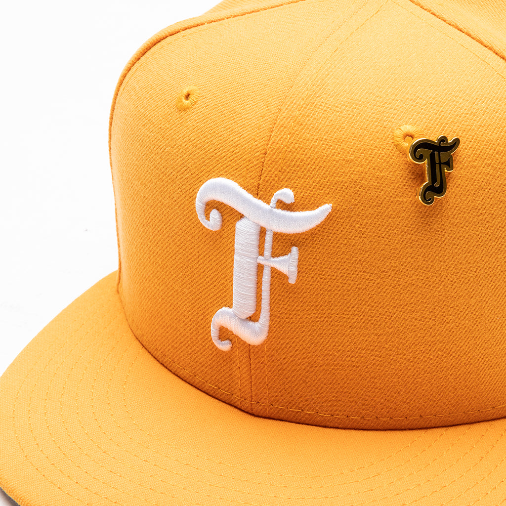 Feature x New Era Old English F Snapback Hat w/ Pin - Regular Gold