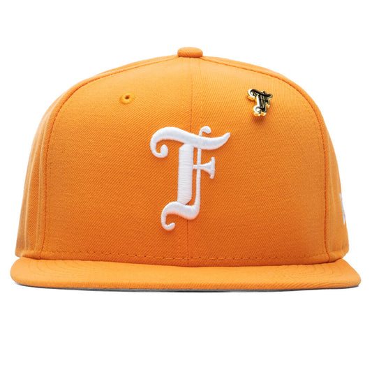 Feature x New Era Old English F Snapback Hat w/ Pin - Regular Gold