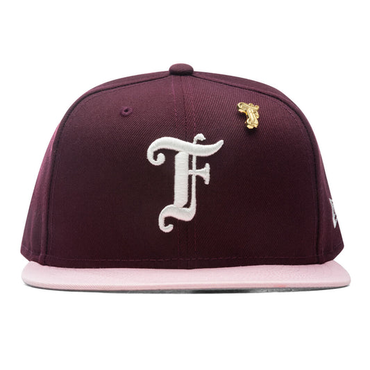Feature x New Era Old English F Snapback - Cardinal/Pink