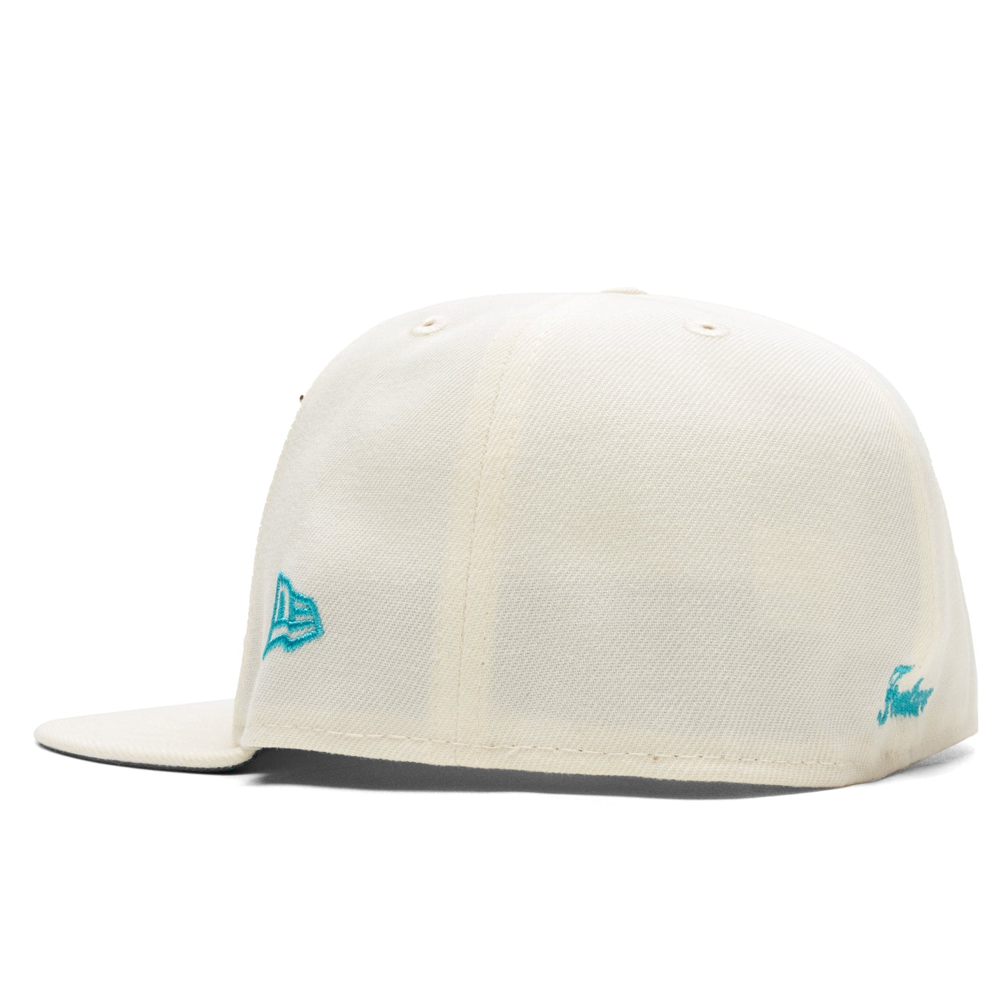 Feature x New Era 59FIFTY Fitted Old English F La Jolla - Chrome White/Aqua