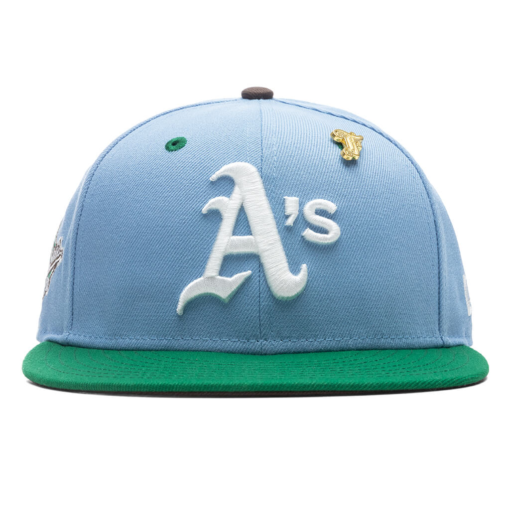 Feature x New Era "Earth" Oakland Athletic's Fitted - Birdseye Blue/Kelly Green