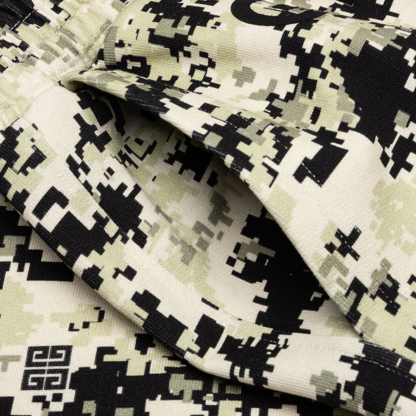 Shorts - Beige/Black