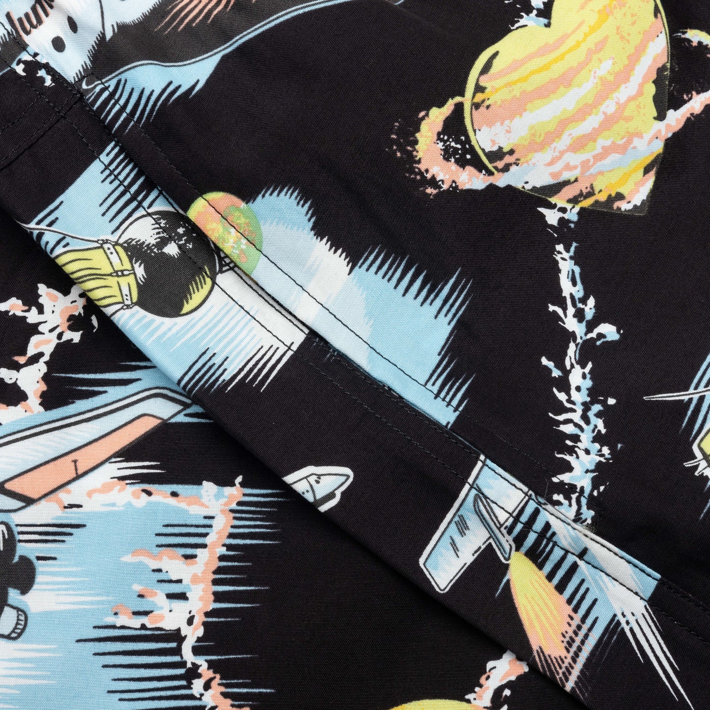 Graphic Shorts - Black