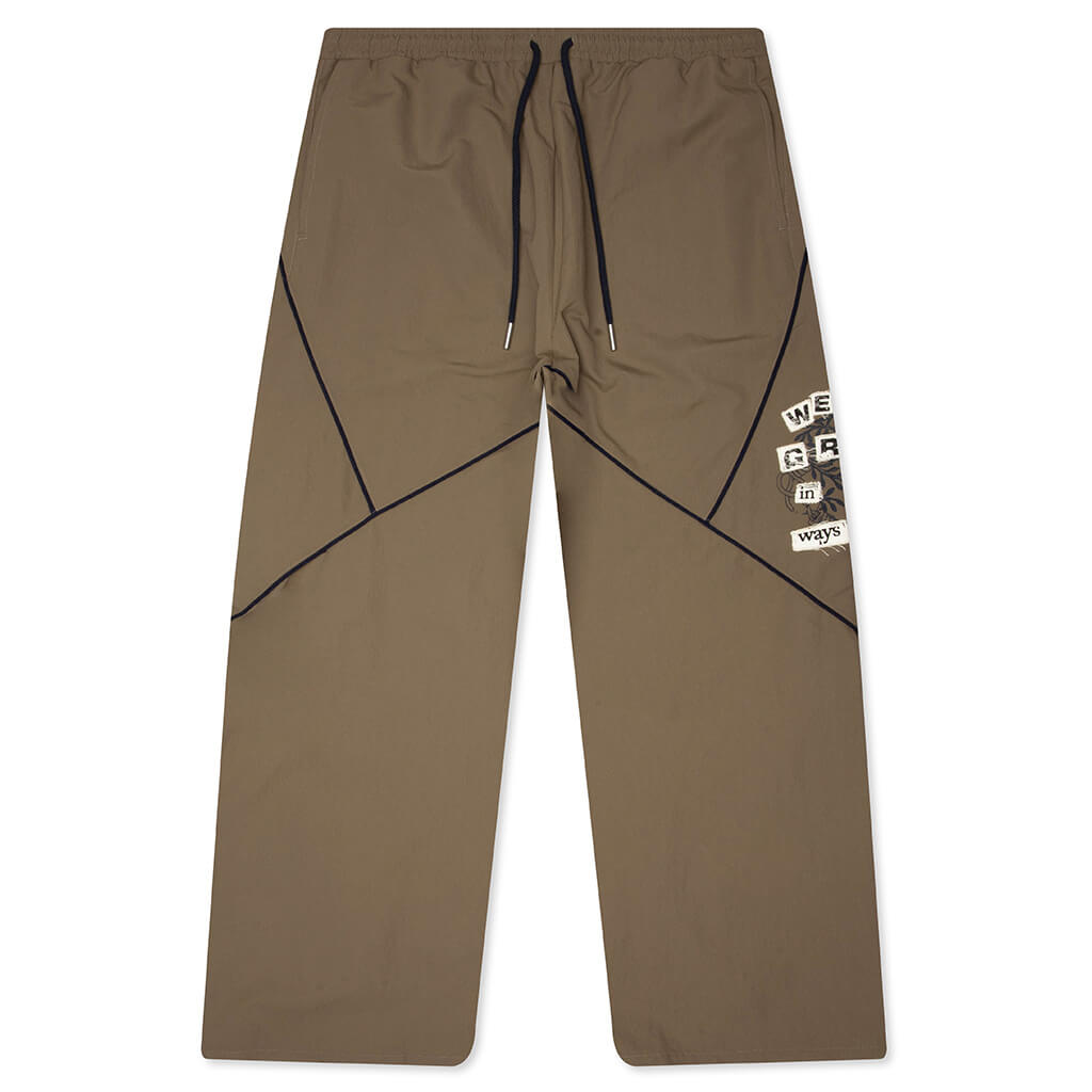 Growth Track Pant - Pebble