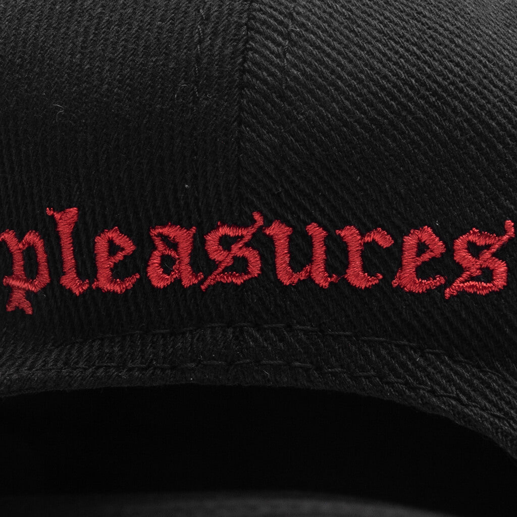 Heart Snapback - Black