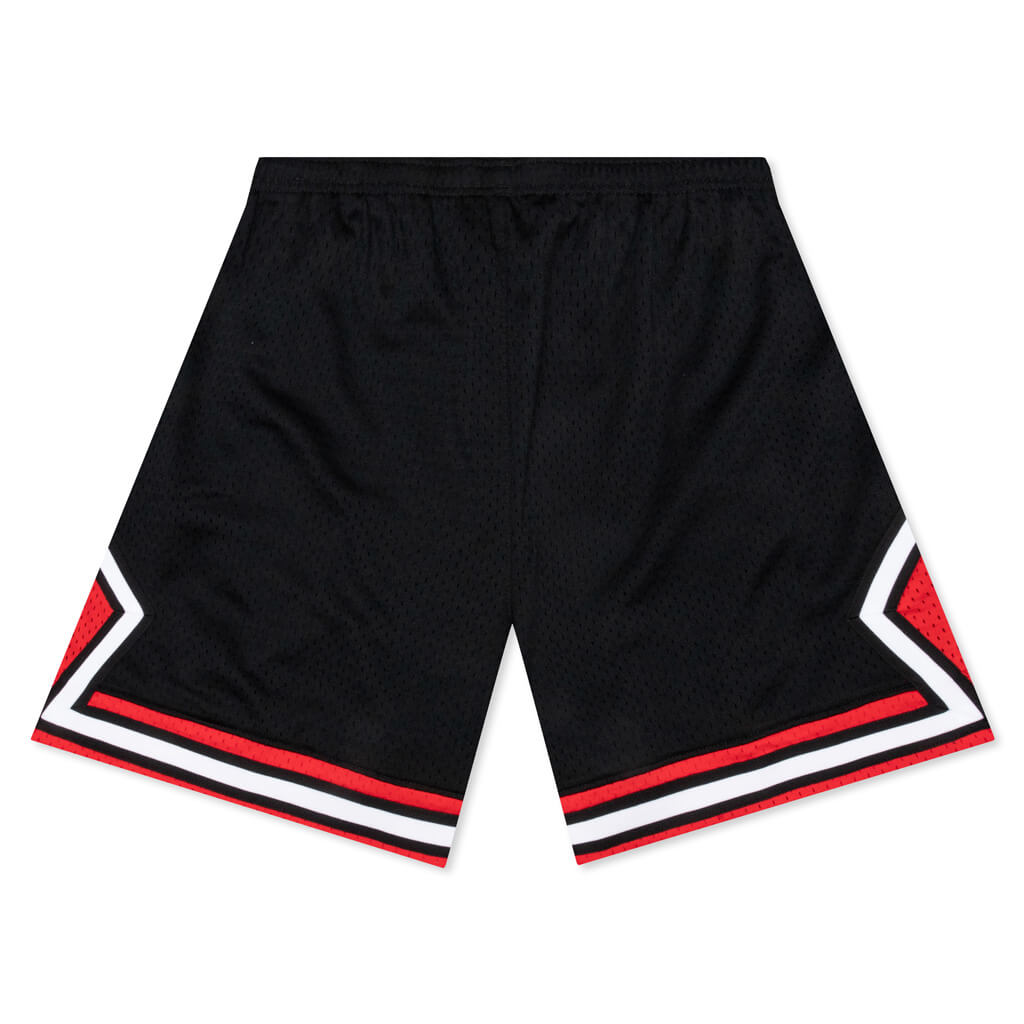 Essential Women's Diamond Short - Black/University Red