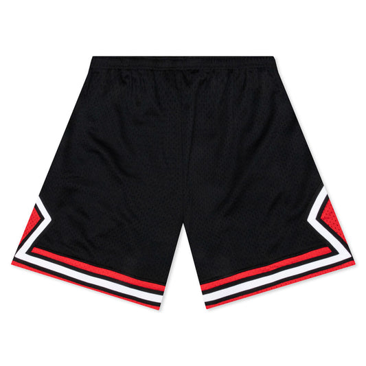 Essential Women's Diamond Short - Black/University Red