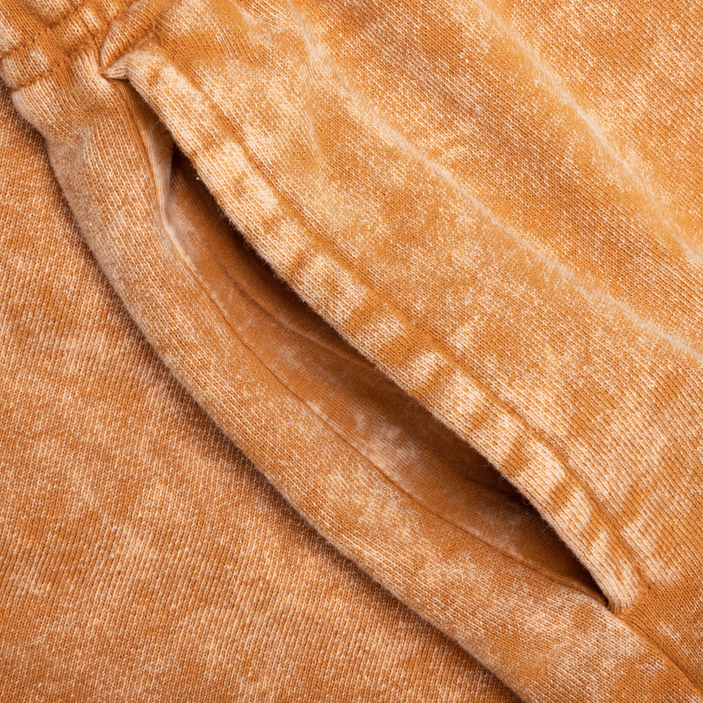 Essential Washed Fleece Shorts - Chutney/Black