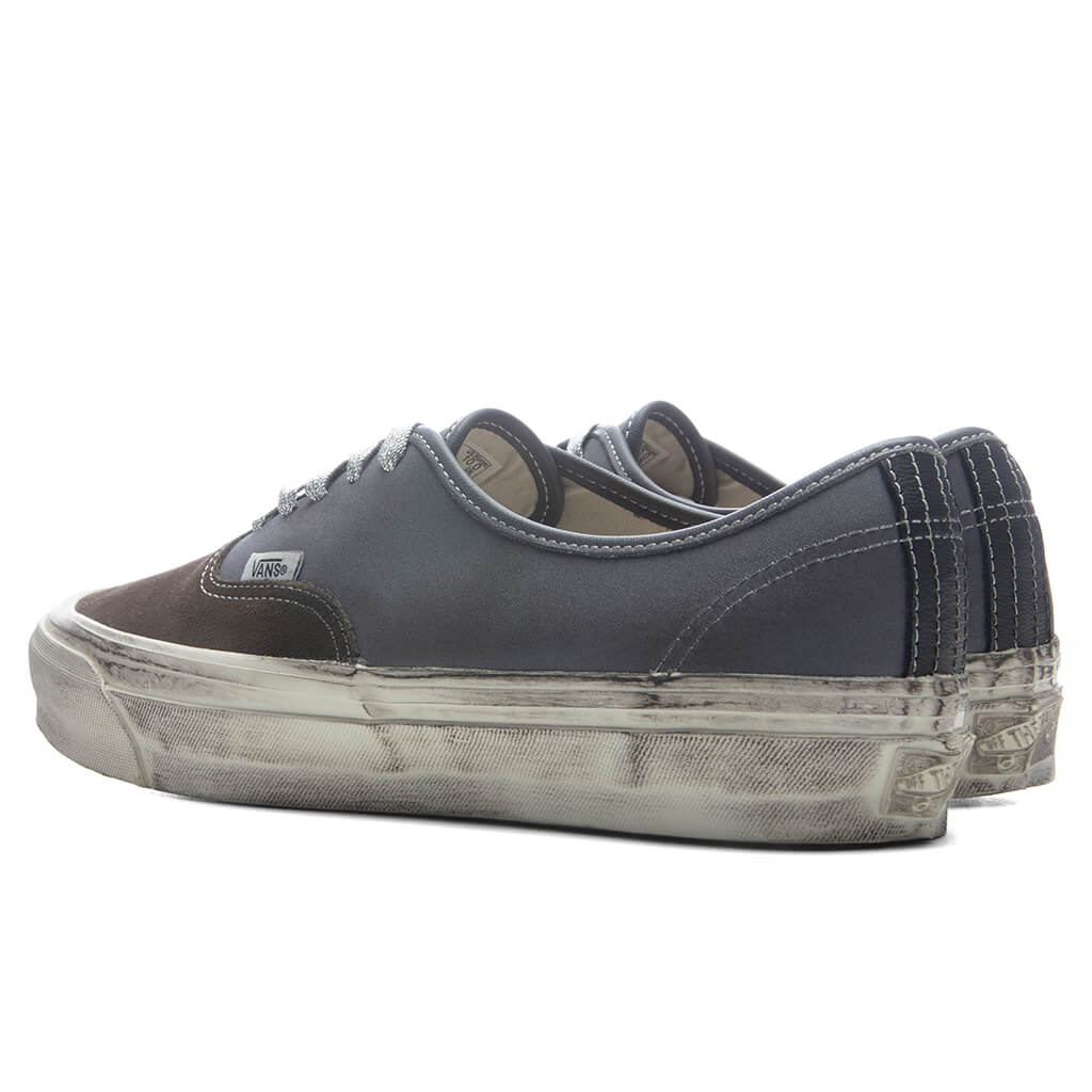 Premium LX Authentic 44 Aged - Coal/Steel