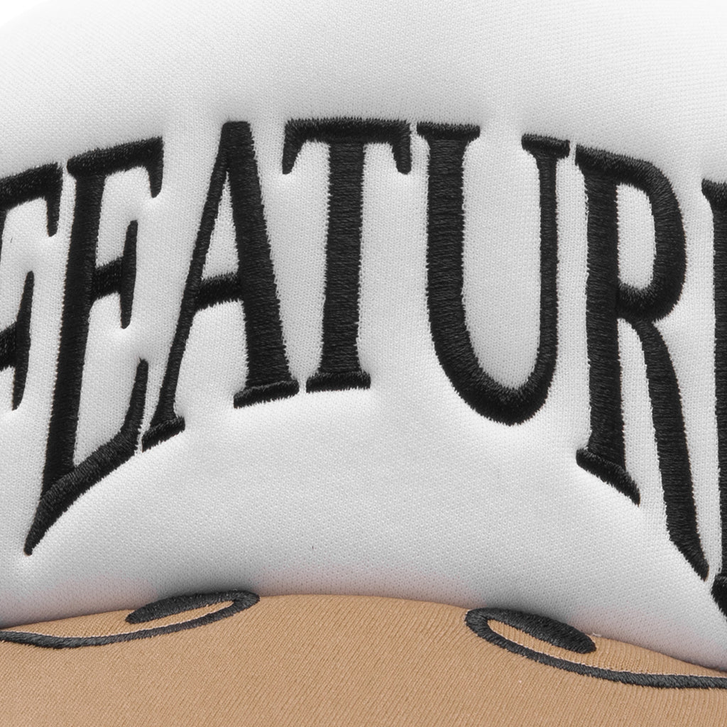 Lucas Trucker - Tan/White