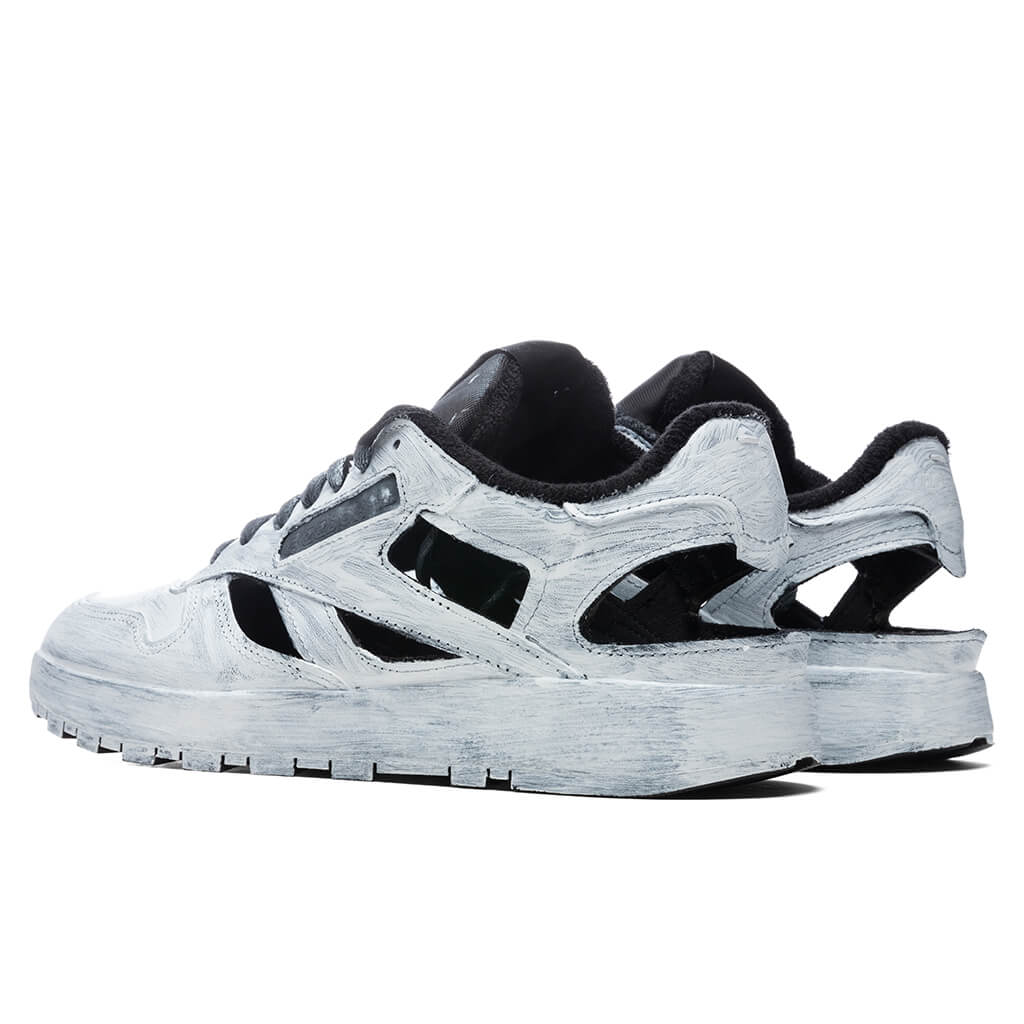 Maison Margiela x Reebok Décortiqué’- Handpainted
