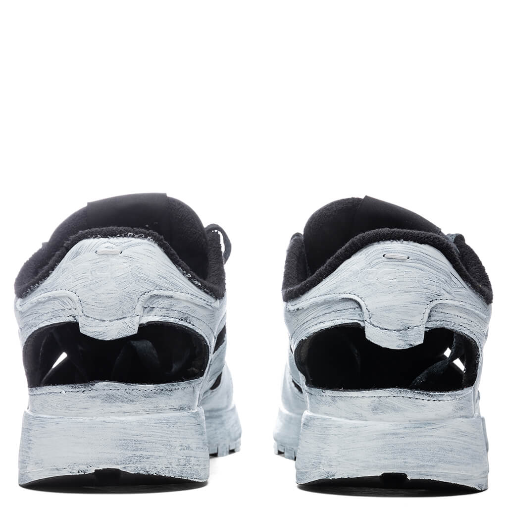 Maison Margiela x Reebok Décortiqué’- Handpainted