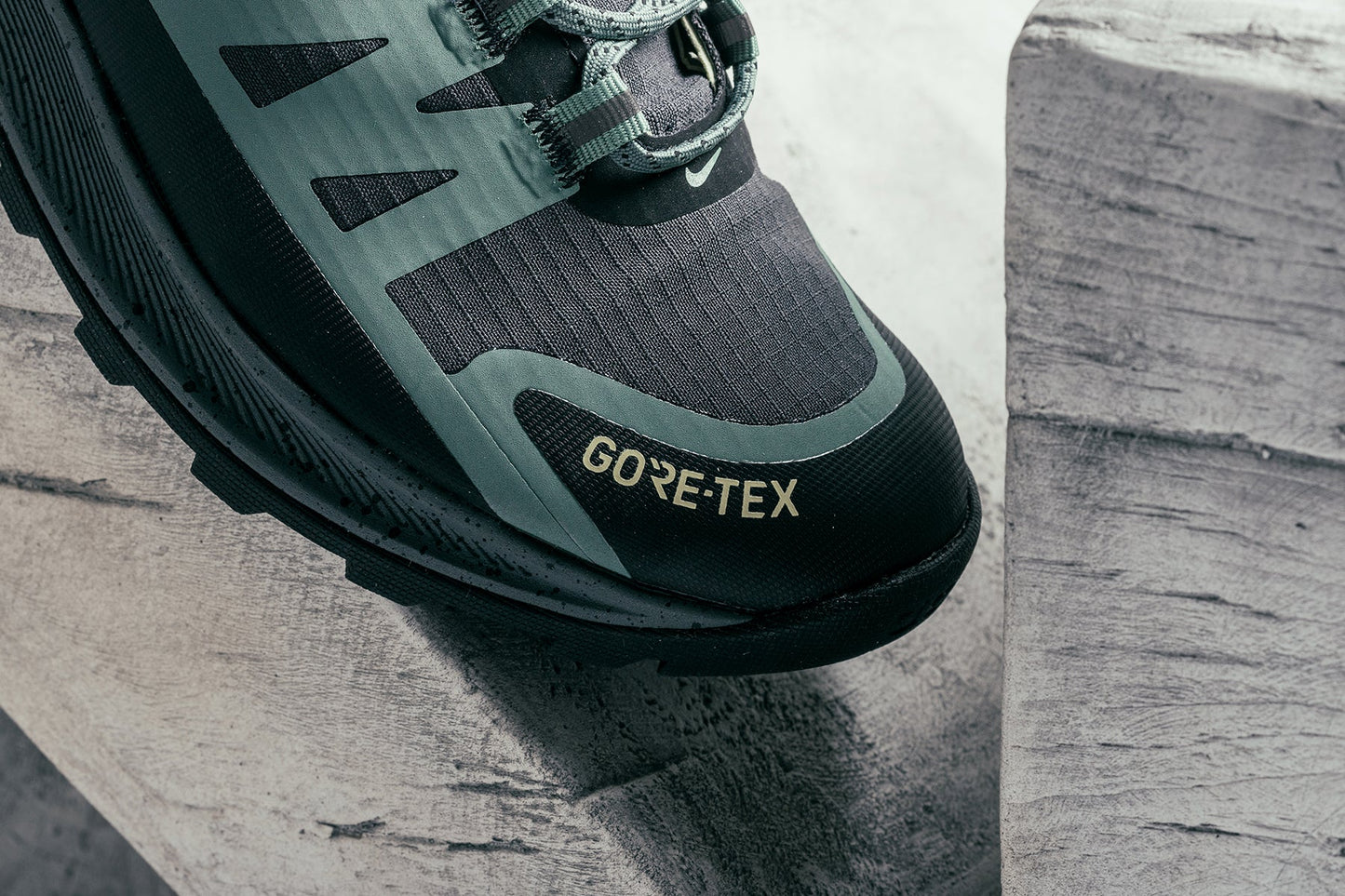 ACG Air Nasu GORE-TEX - Clay Green/Olive Aura