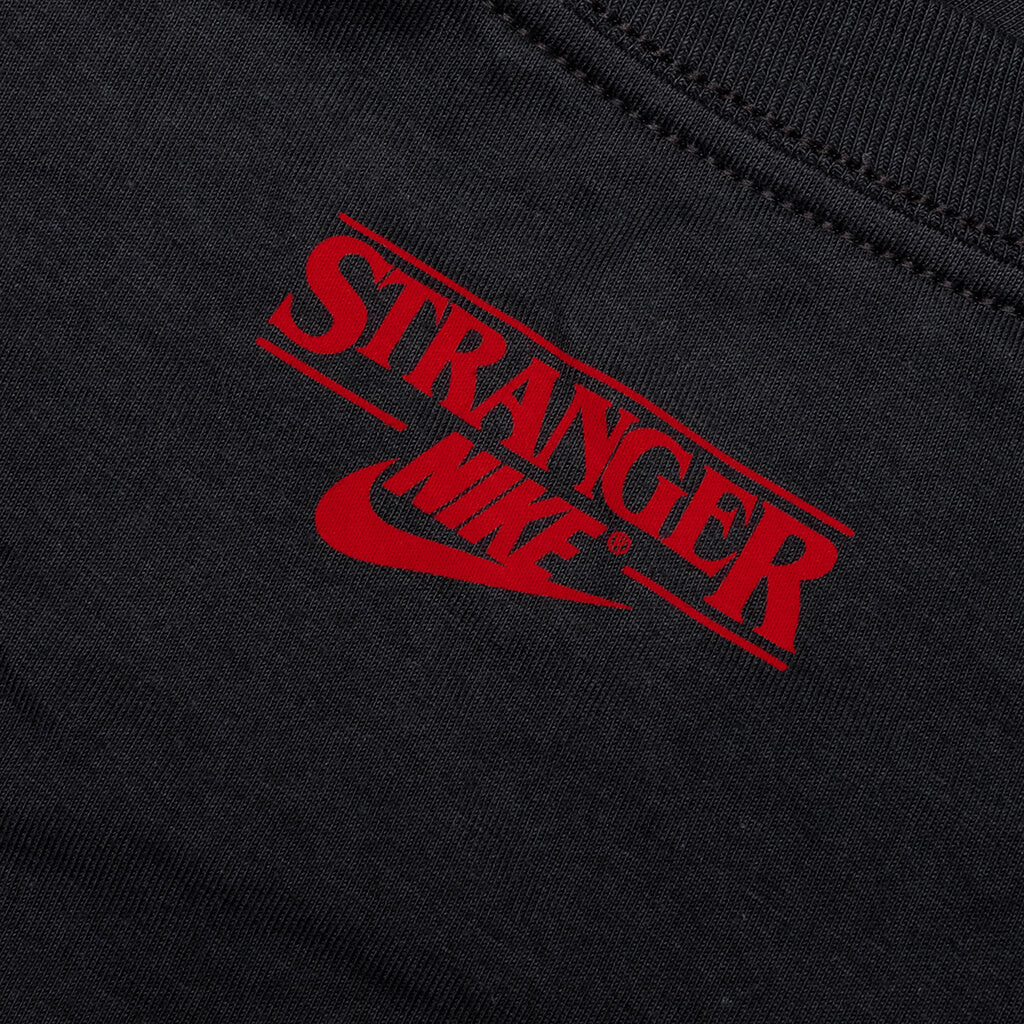 Nike x Stranger Things Max90 Tee - Off Noir/University Red
