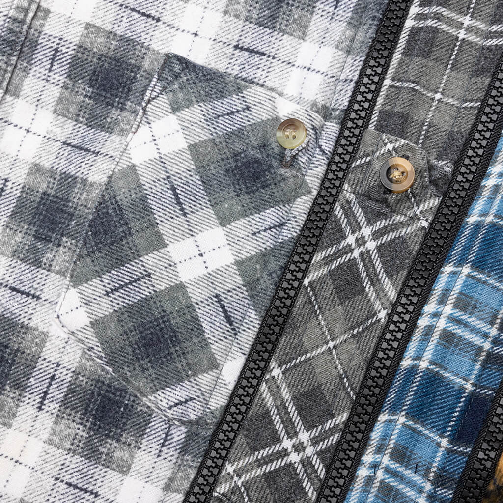 7 Cuts Zipped Wide Flannel Shirt - Faded Olive/White