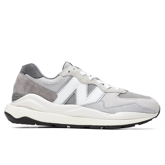 57/40 - Grey/White