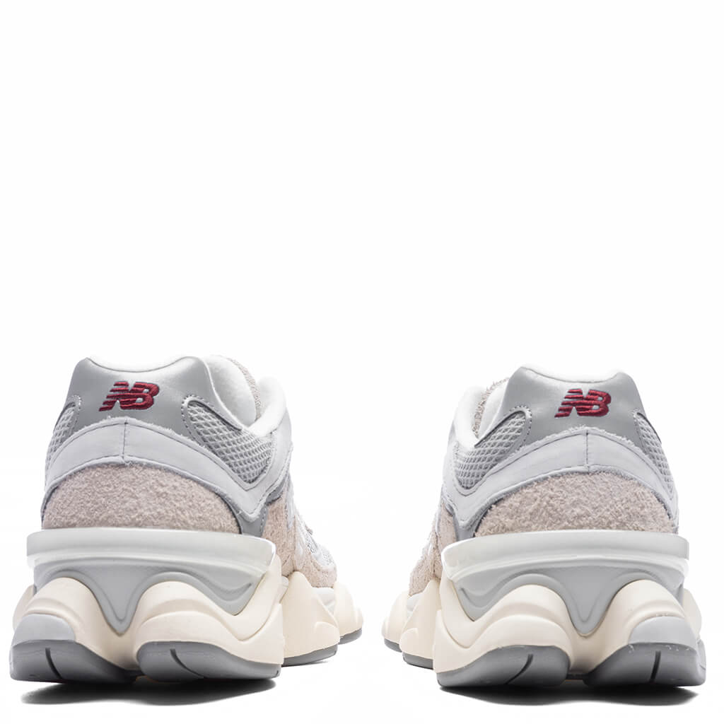 9060 Lunar New Year - Timberwolf/Rain Cloud