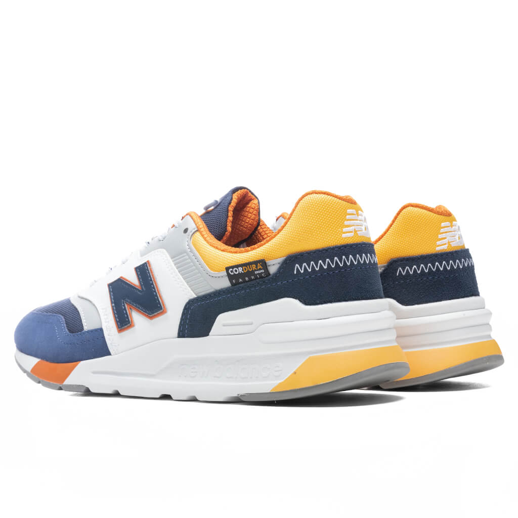997H - Moon Shadow/Vibrant Apricot