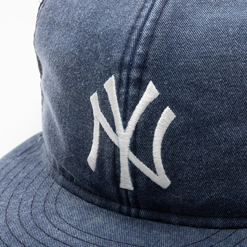 New Era x Eric Emanuel MLB Trucker - New York Yankees