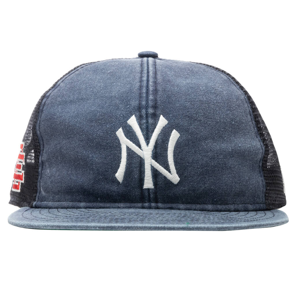 New Era x Eric Emanuel MLB Trucker - New York Yankees