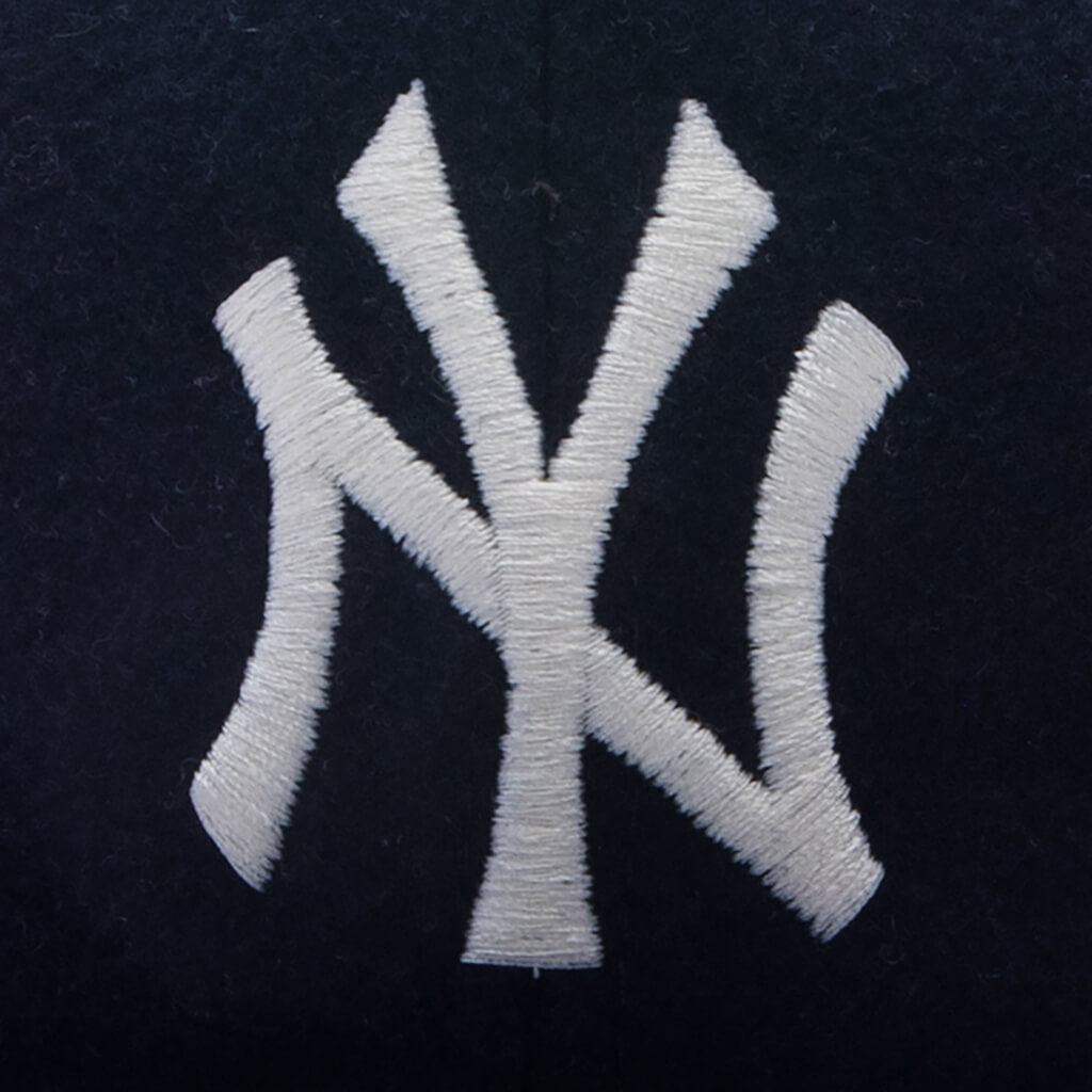 New Era x Fear of God Essentials 59FIFTY Wool Retro Crown - New York Yankees
