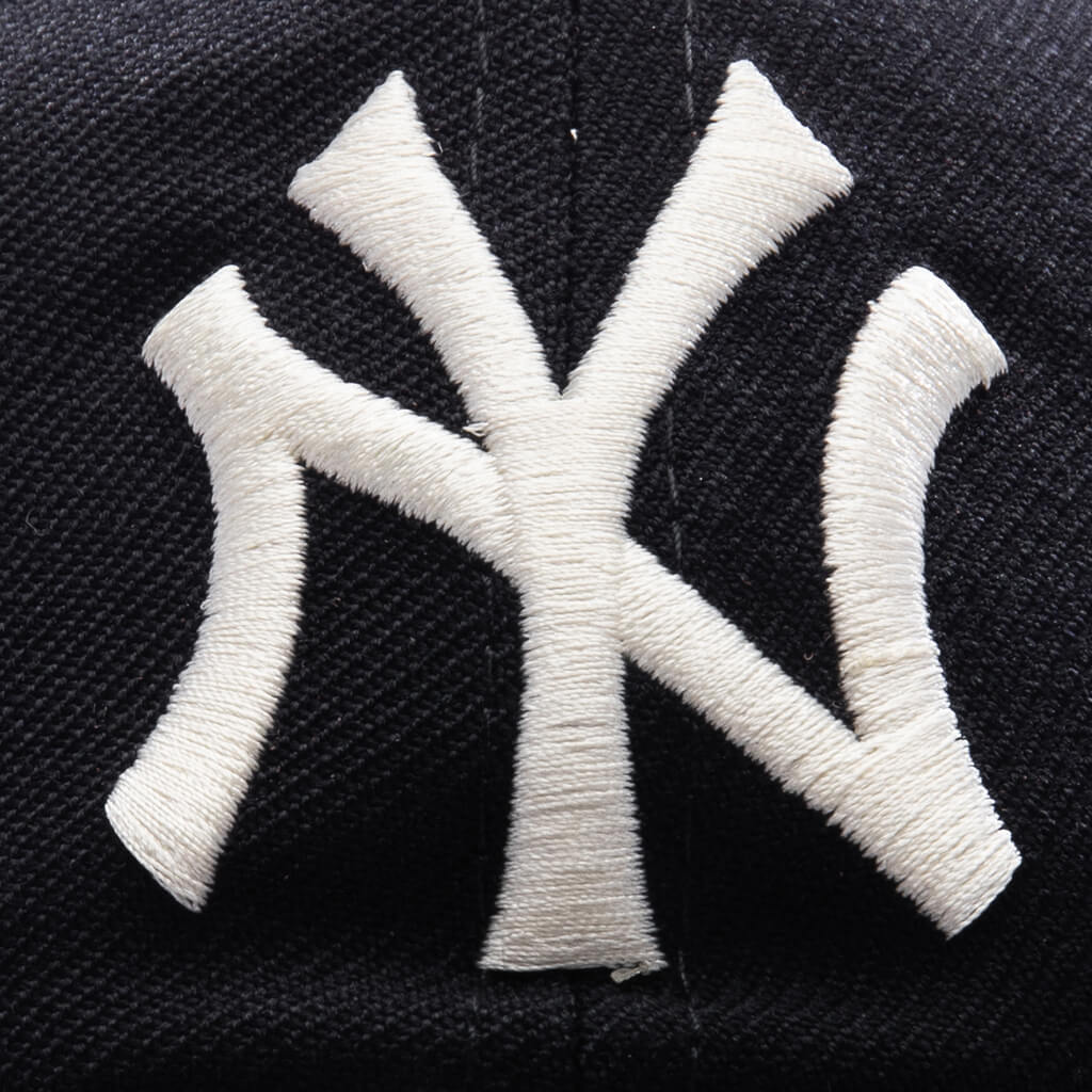 New Era x Fear of God Essentials 9FORTY - New York Yankees