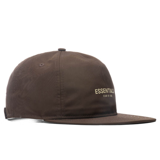 New Era x Fear of God Essentials Retro Crown 9FIFTY Strapback - Wallet