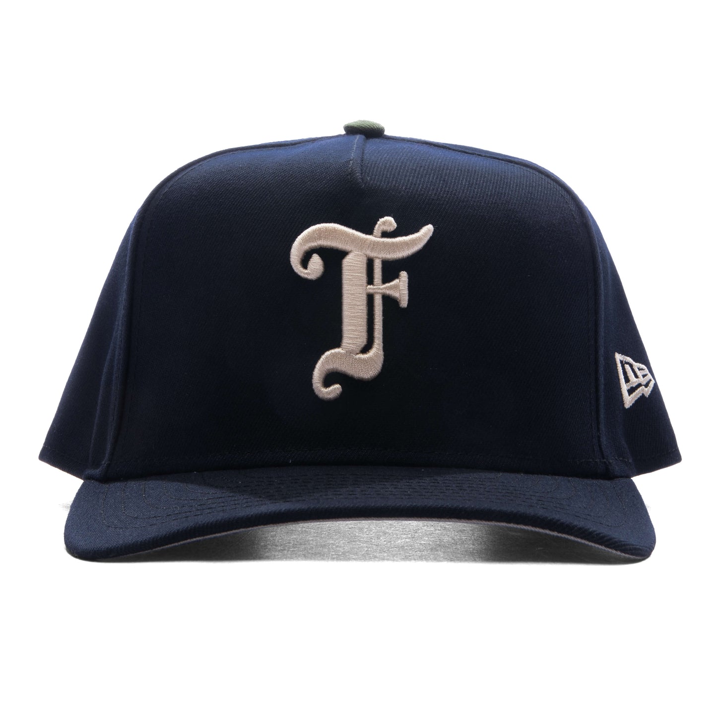 Feature x New Era 9FIFTY Curved A-Frame Old English F Snapback - Navy
