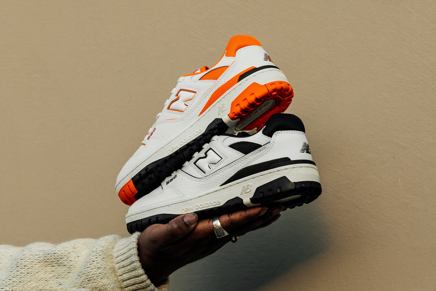 550 - White/Orange