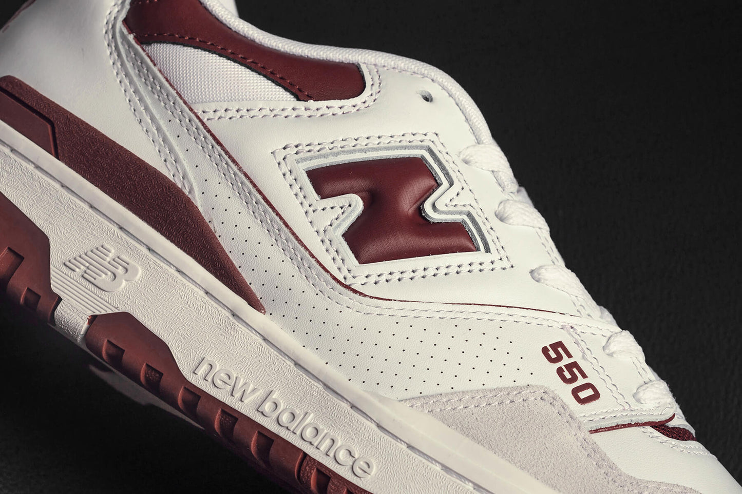 550 - White/Maroon
