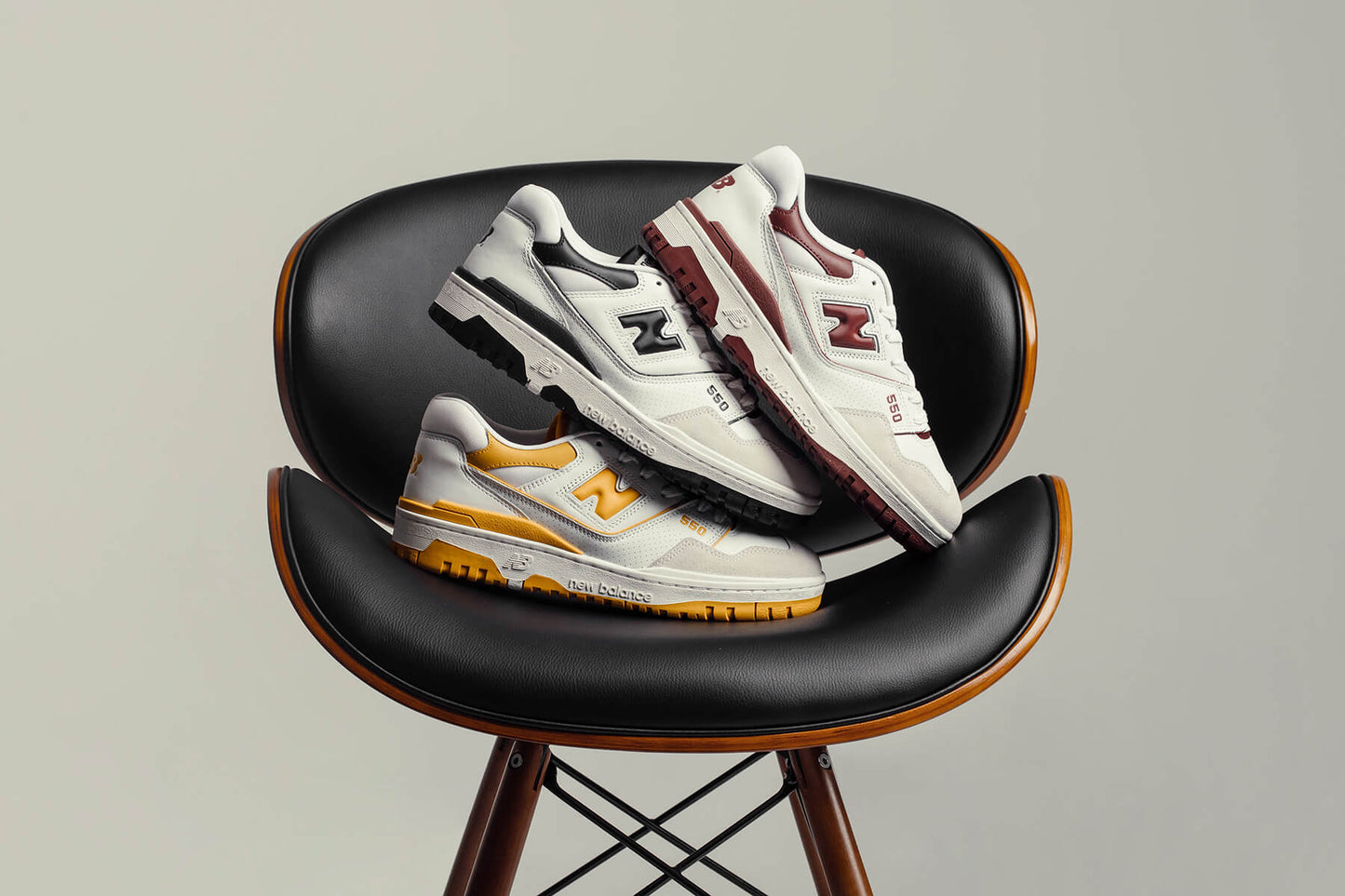 550 - White/Black