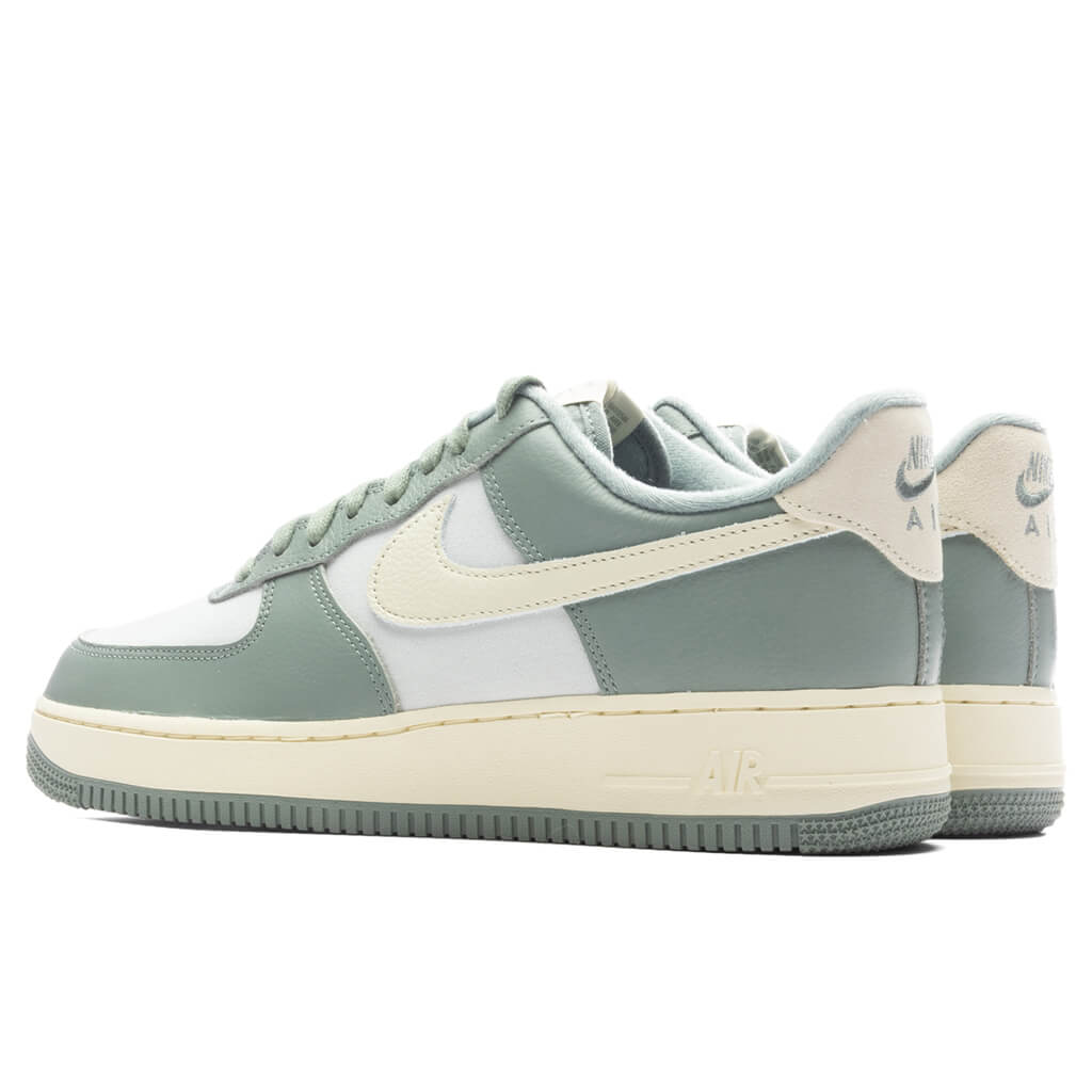 Nike Air Force 1 '07 LX - Mica Green/Coconut Milk/Photon Dust