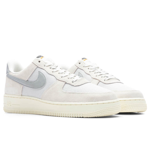 Air Force 1 '07 LV8 - Sail/Light Smoke Grey/Photon Dust