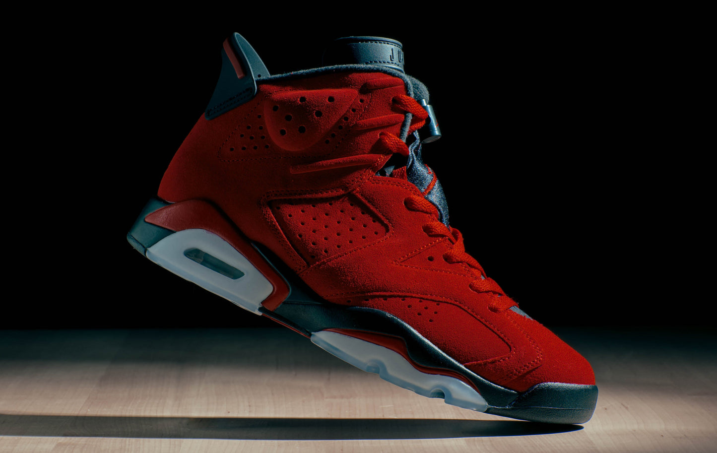 Air Jordan 6 Retro Toro Bravo - Varsity Red/Black