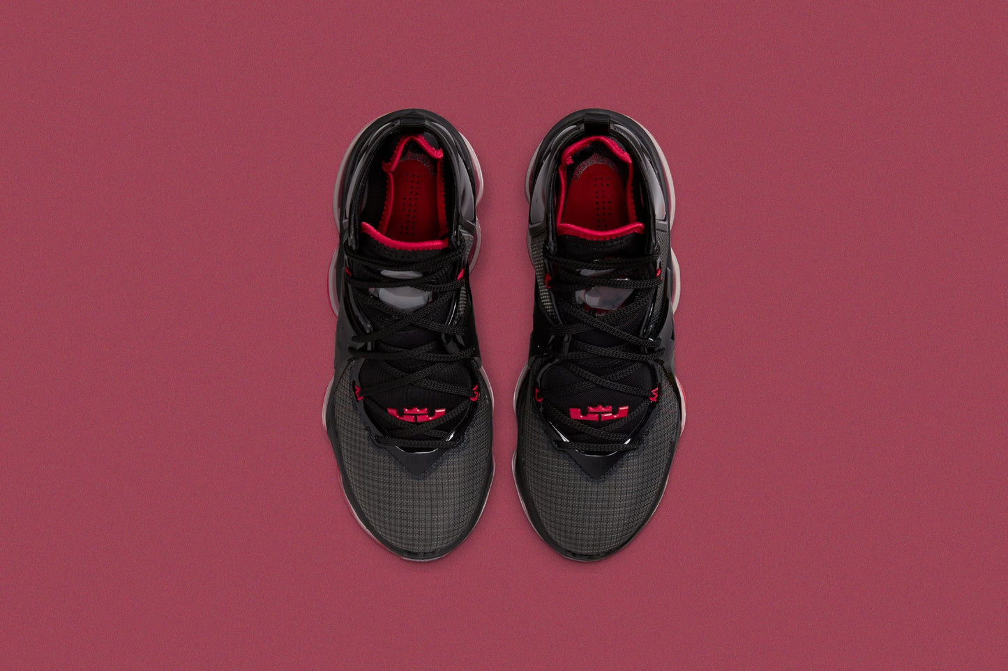 LeBron 19 - Black/University Red